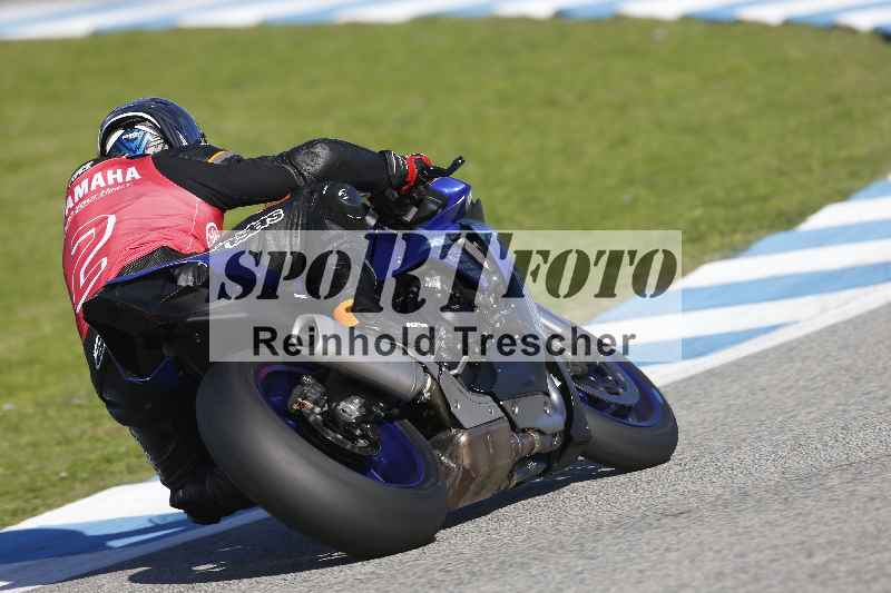 /Archiv-2025/02 28.-31.01.2025 Moto Center Thun Jerez/rot-red/backside